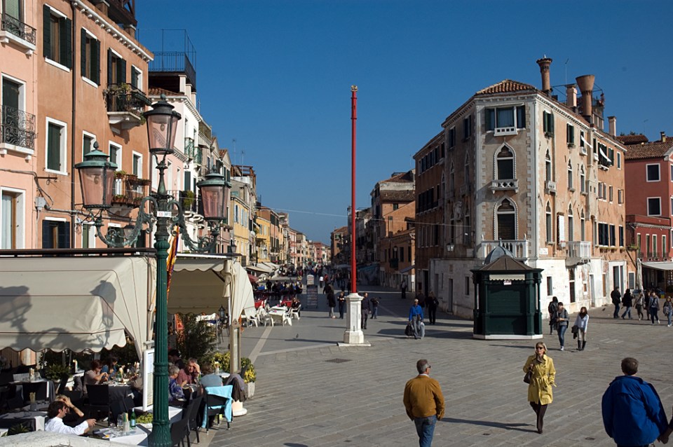 j Venezia street now