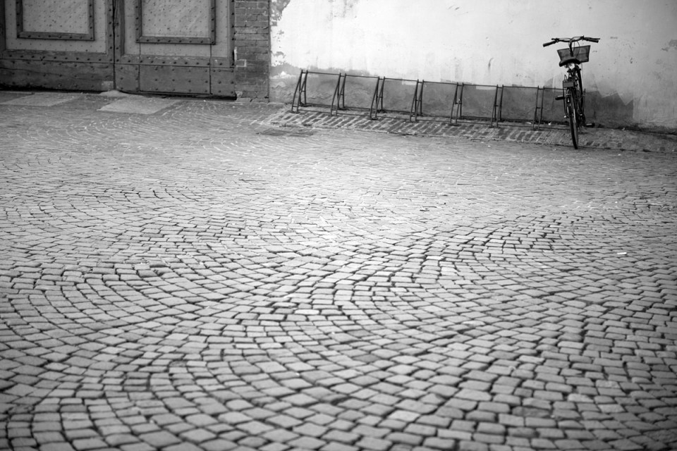 Parma stones bw