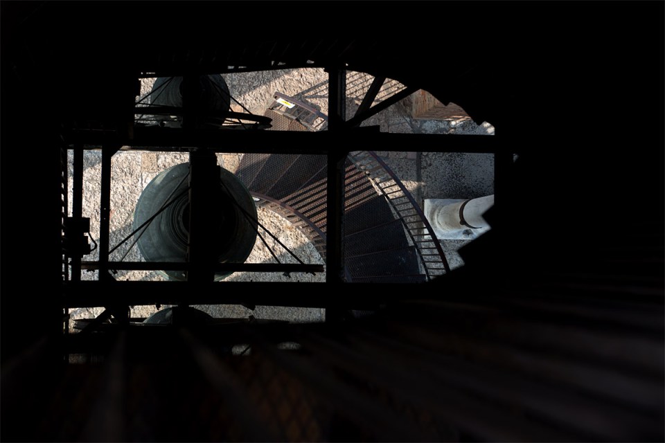 Verona Day Bell downwards