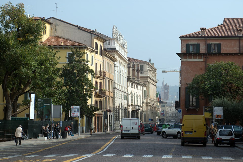 Verona day street